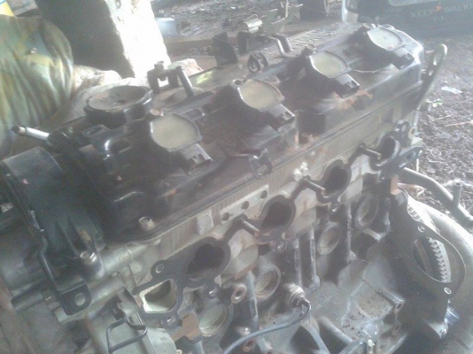 ขายชุดบน เครื่องมิตซูบิชิ ไทรทัน เบนซิน ขายแล้วครับ