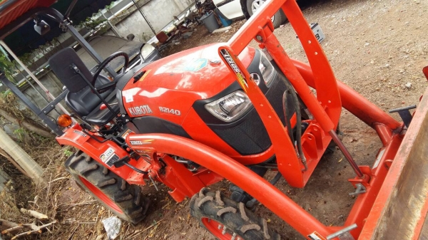 นางฟ้าไถนาได้ ราคา 248,000บ รถไถ คูโบต้า รุ่น B 2140 สภาพดีสวยกริบ ไม่มีโซม ใช้งานน้อย 300 ชม. เอกสารเล่มพร้อม นางฟ้าไถนาได้ ราคา 248,000บ รถไถ คูโบต้า รุ่น B 2140 สภาพดีสวยกริบ ไม่มีโซม ใช้งานน้อย 300 ชม. เอกสารเล่มพร้อม