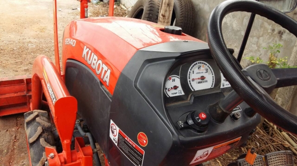 นางฟ้าไถนาได้ ราคา 248,000บ รถไถ คูโบต้า รุ่น B 2140 สภาพดีสวยกริบ ไม่มีโซม ใช้งานน้อย 300 ชม. เอกสารเล่มพร้อม