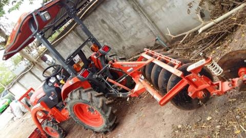 นางฟ้าไถนาได้ ราคา 248,000บ รถไถ คูโบต้า รุ่น B 2140 สภาพดีสวยกริบ ไม่มีโซม ใช้งานน้อย 300 ชม. เอกสารเล่มพร้อม นางฟ้าไถนาได้ ราคา 248,000บ รถไถ คูโบต้า รุ่น B 2140 สภาพดีสวยกริบ ไม่มีโซม ใช้งานน้อย 300 ชม. เอกสารเล่มพร้อม