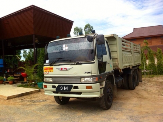 ขาย 3 m 240   ปี 44. กะบะ3มิตร ยางเต็ม10เส้นรถสวยมากมีระบบดึงพ่วงเดิมทุกอย่าง ไม่เคยเก็บสี.  สภาพเดิมสวยแบบนี้ชั่วโมงนี้หา. ยากครับ  ราคาต่อรองได้ครับ