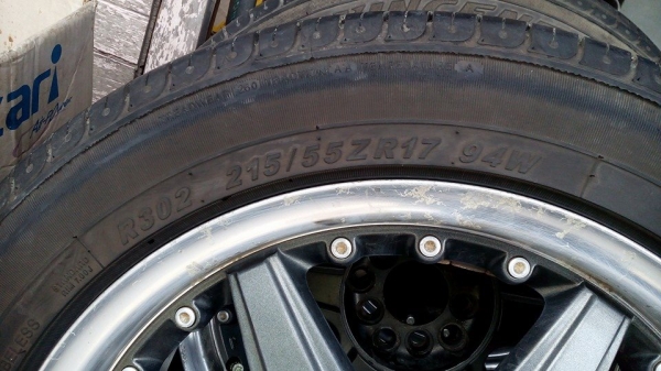 ขายแม็กซ์มือสองขอบ17พร้อมยางดีสโตน