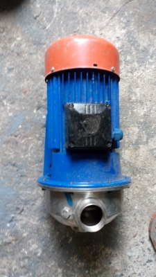 ขาย !! ปั้มน้ำหอยโข่ง ยี่ห้อLOWARAของitaly ท่อ2"พร้อมใช้งาน