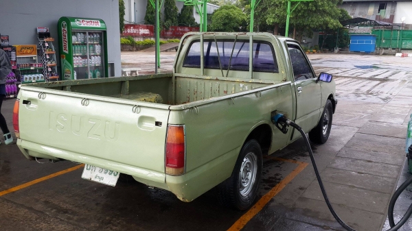 ขาย isuzu kb 2200 ช่วงสั้น ดีเซล