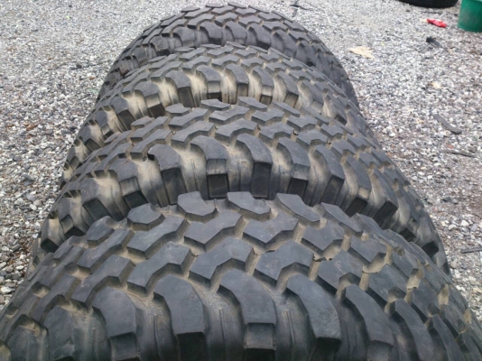 ขายยาง BF mud 32&times;11.50R15 จำนวน 4 เส้น 2000