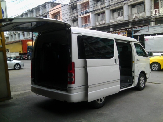รถตู้ ventury2700ออโต้ปี05 รถตู้ ventury2700ออโต้ปี05