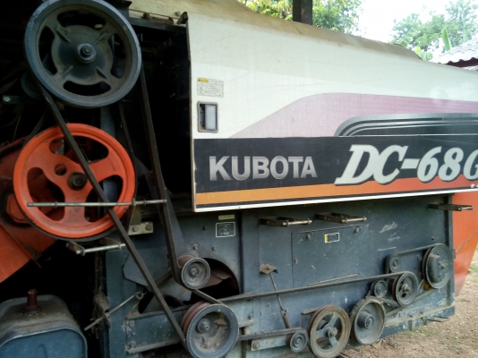 รถเกี่ยวข้าว68คูโบต้าปี53เล่มพร้อม 330000