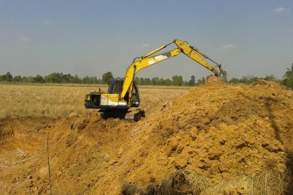 ขายแบคโคKOBELCO 120-3 มาร์คทรี เครื่องดี ช่วงล่างดี เอวแน่น ทำงานเร็ว โซ่ดี บูมอาร์มดี ไม่โหลด สภาพพร้อมใช้งาน สนใจโทร 090-8588220คุณนะ 093-3258446คุณบิว หรือเข้าดูสินค้าอื่นๆได้ที่ www.truck.in.th/498 หรือเพจFacebook ณรงค์ ซื้อขายรถมือสอง (เว็บไซต์ส่วนตั