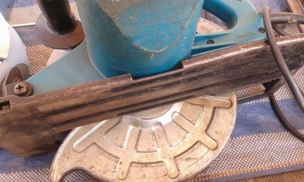 เลื่อยวงเดือนมากีตา 9 นิ้ว เลื่อยวงเดือนมากีตา 9 นิ้ว