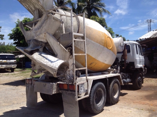 ขายสิบล้อรถโม่ปูน UD 230 ขายสิบล้อรถโม่ปูน UD 230