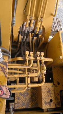 แบ็คโฮลkomatsu pc100 mk2สภาพเดิมๆไม่ทำสีจากญี่ปุ่น มีอินวอยพร้อมใช้งานได้เลยครับ แบ็คโฮลkomatsu pc100 mk2สภาพเดิมๆไม่ทำสีจากญี่ปุ่น มีอินวอยพร้อมใช้งานได้เลยครับ