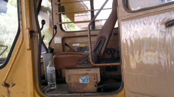 แบ็คโฮลkomatsu pc100 mk2สภาพเดิมๆไม่ทำสีจากญี่ปุ่น มีอินวอยพร้อมใช้งานได้เลยครับ แบ็คโฮลkomatsu pc100 mk2สภาพเดิมๆไม่ทำสีจากญี่ปุ่น มีอินวอยพร้อมใช้งานได้เลยครับ