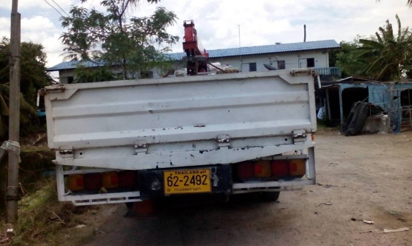 ขายรถ6ล้อ ฮีโน่ สิงไฮเทค ติดเครน3ตัน7  5ปลอก  เครื่อง 195  HO7D