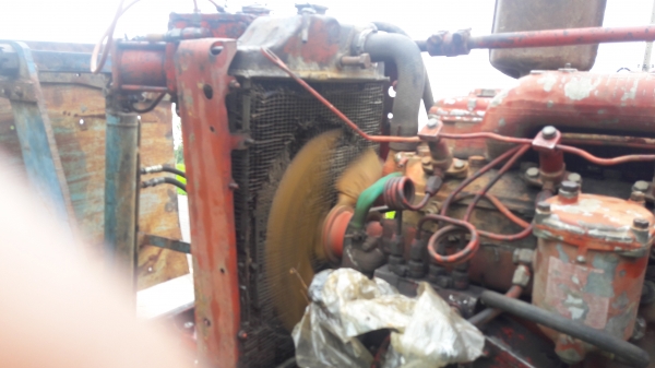 ขายรถไถmt50แรงขายตามสภาพใช่งานได้ไม่มีฝาคอบเครื่องตามรูปครับ