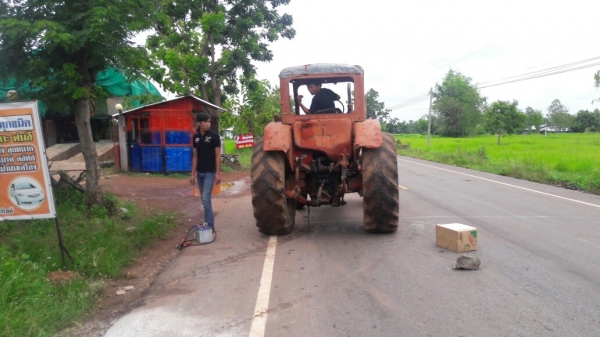ขายรถไถmt50แรงขายตามสภาพใช่งานได้ไม่มีฝาคอบเครื่องตามรูปครับ