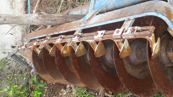 ขายรถไถmt50แรงขายตามสภาพใช่งานได้ไม่มีฝาคอบเครื่องตามรูปครับ