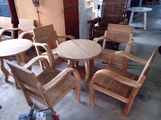 ชุดเก้าอี้แขนอ่อน ไม้สัก