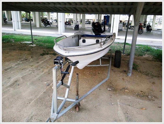 ายเรือไฟเบอร์ 12.6 ฟุต พร้อมเทรเลอร์ เครื่องhondex 15แรง 4 จังหวะ