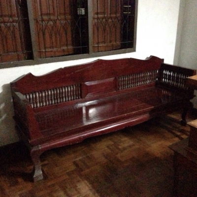 เก้าอี้ม้ายาว ขาสิงห์