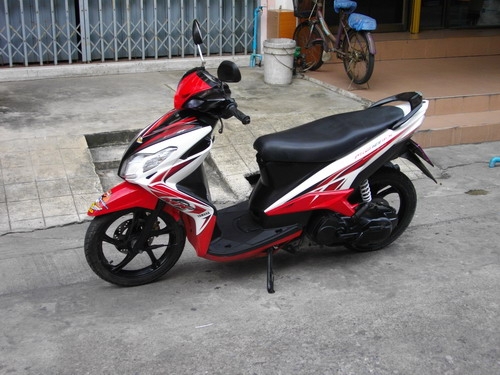ขาย Mio MX 125 ตัวท๊อป ล้อแม็ก สีดำ-แดง-ขาว สวยเด่น เครื่องยอดเยี่ยม ราคา 19500 บาท