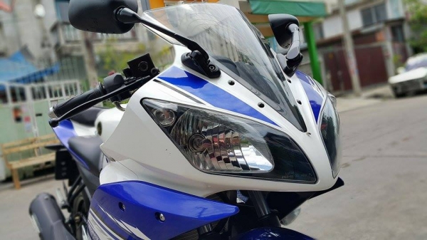 มาใหม่สภาพมือ1 R15 เกือบ 2015 วิ่ง 3200 กิโลแท้ ส่งฟรี ขายถูก ต่อรองได้ครับ