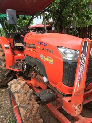 ขายรถไถ KUBOTA L4708 ปี56 อุปกรณ์ ดันหน้า ผานหลัง โรตารี่ ใช้งานน้อยพันกว่าชั่วโมง สภาพพร้อมใช้งาน เอกสารพร้อมโอน สนใจโทร 090-8588220คุณนะ 093-3258446คุณบิว หรือเข้าดูสินค้าอื่นๆได้ที่ www.truck.in.th/498 หรือเพจFacebook ณรงค์ ซื้อขายรถมือสอง (เว็บไซต์ส่ว