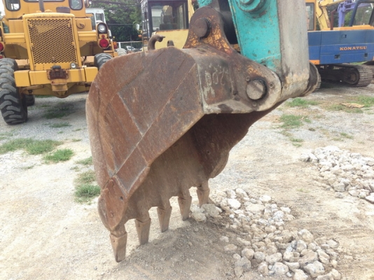 KOBELCO SK 200-2 มาคไฟฟ์ สภาพเดิมๆ งามๆๆๆ นำเข้าจาก ญี่ปุ่น แท้ๆ 1000\% ขายถูกๆๆๆ 090-986-2521