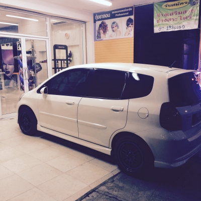 ขายฮอนด้าแจ๊ส ใช้น้อย รถสวยมาก เครื่องดี ตัวทํอป7สปีด