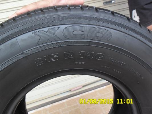 ขายยาง \% มิชลิน 215R14C ยางปี15 1เส้นปี14 1เส้น ดอกยางเท่ากันดอกลึกๆใช้อีกนานไม่มีปะทั้ง2เส้น ขายเส้นละ2,200บาท ขายยาง \% มิชลิน 215R14C ยางปี15 1เส้นปี14 1เส้น ดอกยางเท่ากันดอกลึกๆใช้อีกนานไม่มีปะทั้ง2เส้น ขายเส้นละ2,200บาท