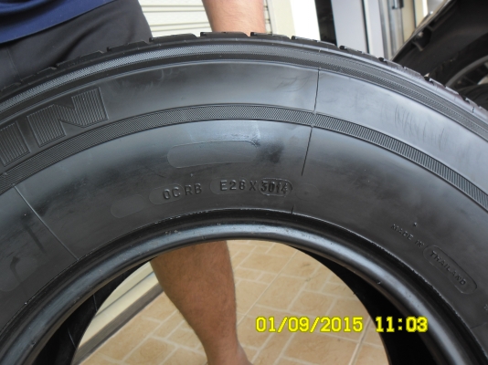 ขายยาง \% มิชลิน 215R14C ยางปี15 1เส้นปี14 1เส้น ดอกยางเท่ากันดอกลึกๆใช้อีกนานไม่มีปะทั้ง2เส้น ขายเส้นละ2,200บาท ขายยาง \% มิชลิน 215R14C ยางปี15 1เส้นปี14 1เส้น ดอกยางเท่ากันดอกลึกๆใช้อีกนานไม่มีปะทั้ง2เส้น ขายเส้นละ2,200บาท