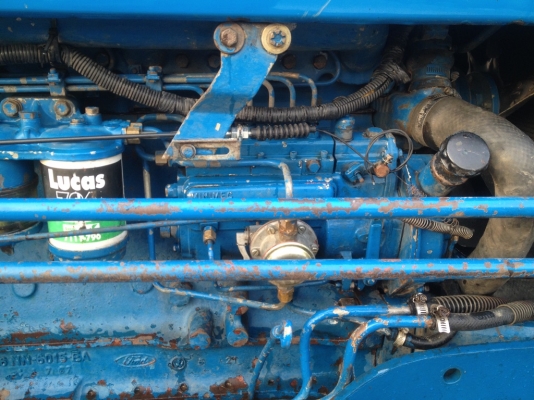 ขายรถไถฟอร์ดรุ่น 7810 2 เพลา มีเล่มทะเบียน อุปกรณ์ครบ