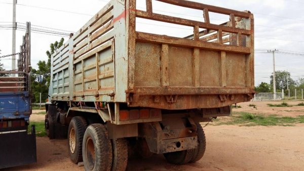 ขายดั้ม2เพลา ร็อกกี้210แรง พ.เพาเวอร์ เบรกทิฟฟี่ ภายในสวย สภาพพร้อมใช้งาน เอกสารพร้อมโอน สนใจโทร 090-8588220คุณนะ 093-3258446คุณบิว หรือเข้าดูสินค้าอื่นๆได้ที่ www.truck.in.th/498 หรือเพจFacebook ณรงค์ ซื้อขายรถมือสอง (เว็บไซต์ส่วนตัว) หรือFacebook ตลาดรถ