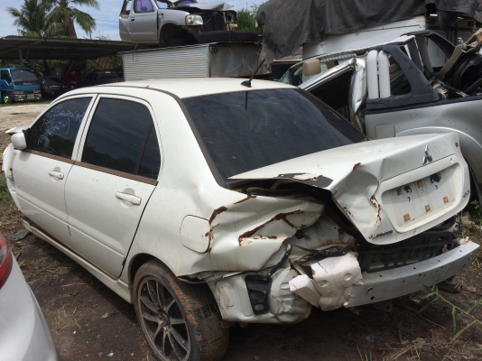 ขายมิชซูบิชิ แลนเซอร์ ปี 2011 สีขาว ขายมิชซูบิชิ แลนเซอร์ ปี 2011 สีขาว