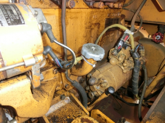 มีให้เลือกหลายคัน Komatsu 510 กรองเดี่ยว สวยๆ เก่าญี่ปุ่น 090-986-2521 อ๊อบ