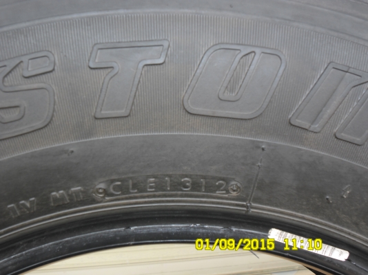 ขายยาง \% บริสโตน 245/70R16 ยางปี12 ทั้ง4เส้นดอกลึกๆเท่ากันทั้ง4เส้นไม่มีปะขายชุดละ 3,500บาท สนใจติดต่อได้ทีเบอร์086-2095058 056-910266