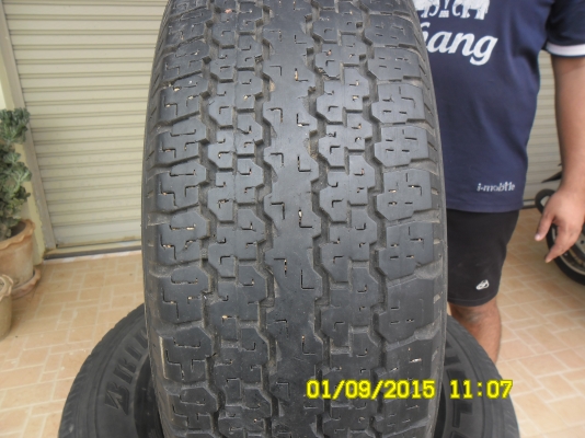 ขายยาง \% บริสโตน 245/70R16 ยางปี12 ทั้ง4เส้นดอกลึกๆเท่ากันทั้ง4เส้นไม่มีปะขายชุดละ 3,500บาท สนใจติดต่อได้ทีเบอร์086-2095058 056-910266