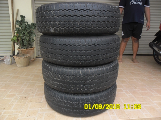 ขายยาง \% บริสโตน 245/70R16 ยางปี12 ทั้ง4เส้นดอกลึกๆเท่ากันทั้ง4เส้นไม่มีปะขายชุดละ 3,500บาท สนใจติดต่อได้ทีเบอร์086-2095058 056-910266