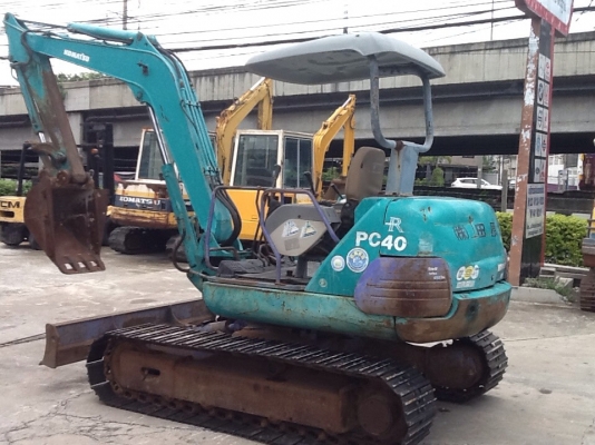 SALE___รถขุด แบคโฮ KOMATSU PC40-7E (เครื่องดำ) เก่านอก จากJanpan สภาพเดิมๆ สวย พร้อมใช้งาน SALE___รถขุด แบคโฮ KOMATSU PC40-7E (เครื่องดำ) เก่านอก จากJanpan สภาพเดิมๆ สวย พร้อมใช้งาน