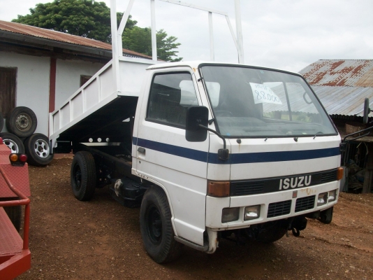 ขายดั้ม 4 ล้อกลาง สวยๆ ครับ ใช้แทนอีแต็นครับ ยกหัวใด้