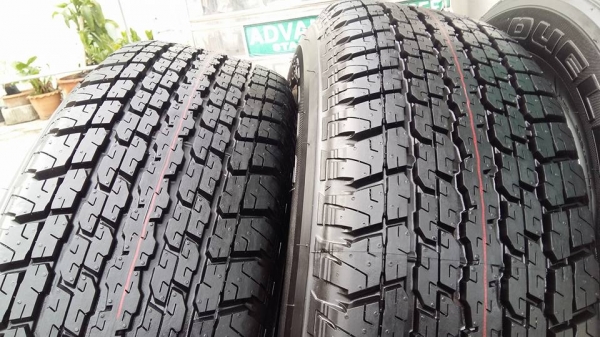 ขายล้อแม็กป้ายแดง dmax 17" พร้อมยางปี15  สนใจติดต่อเล็กคลองสามครับ 081-3747940