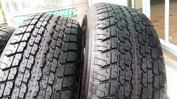 ขายล้อแม็กป้ายแดง dmax 17" พร้อมยางปี15  สนใจติดต่อเล็กคลองสามครับ 081-3747940