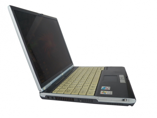 FUJITSU Lifebook S6320 ราคา 2,790 บาท ฟรีจัดส่ง