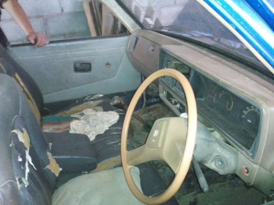 ขาย isuzu kb 2500 ครื่องฝาทอง