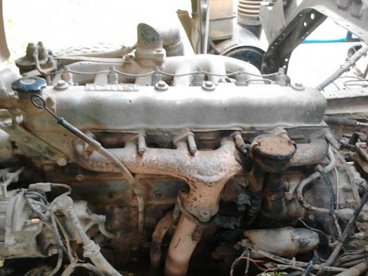 รถอีซูซุ 6 ล้อดั้ม  NPR 115 แรงม้า. ปี 38  ( รถห้าง แท้. )     สนใจติดต่อ  081 - 6079515