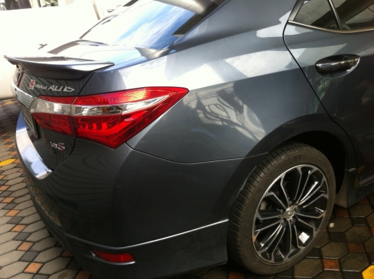 ขายด่วน Altis 1.8 s ปี2014 รถสวย(ขายเพราะจะไปซื้อรถครอบครัว)