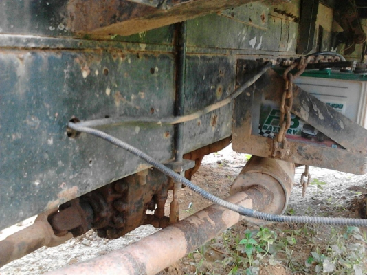 รถอีซูซุ 6 ล้อดั้ม  145 แรงม้า.  ( หัวยาก. )    สนใจติดต่อ  081 - 6079515