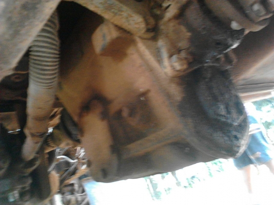 รถอีซูซุ 6 ล้อดั้ม  145 แรงม้า.  ( หัวยาก. )    สนใจติดต่อ  081 - 6079515