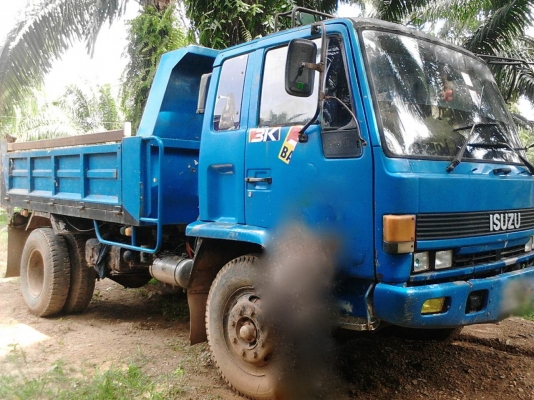 รถอีซูซุ 6 ล้อดั้ม  145 แรงม้า.  ( หัวยาก. )    สนใจติดต่อ  081 - 6079515