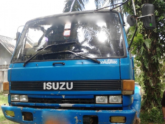 รถอีซูซุ 6 ล้อดั้ม  145 แรงม้า.  ( หัวยาก. )    สนใจติดต่อ  081 - 6079515