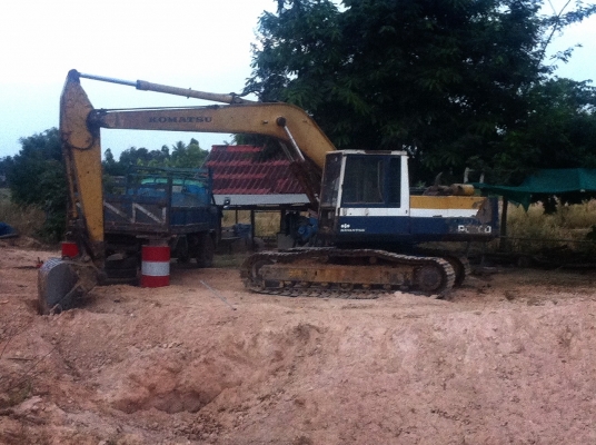 ขายรถแบคโฮ Komatsu pc200 พร้อมใช้งาน